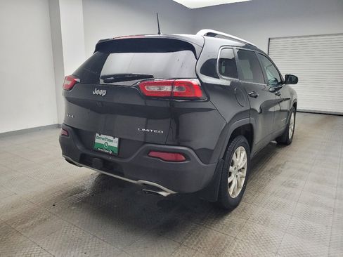 Used 2016 Jeep Cherokee Limited w/ Luxury Group AWD/4WD image 9