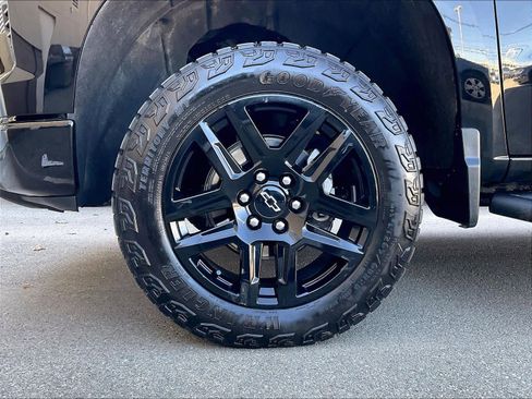Used 2023 Chevrolet Silverado 1500 LT Trail Boss w/ LT Trail Boss Premium Package image 7
