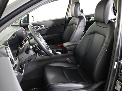 Used 2023 Kia Sportage EX AWD/4WD image 30