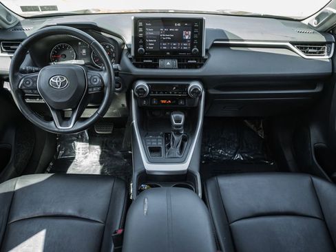 Used 2019 Toyota RAV4 XLE Premium w/ Cold Weather Package AWD/4WD image 21