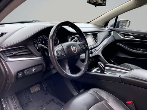 Used 2021 Buick Enclave Avenir AWD/4WD image 23