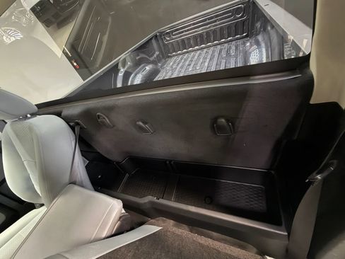 Used 2018 RAM 1500 Express RWD image 30