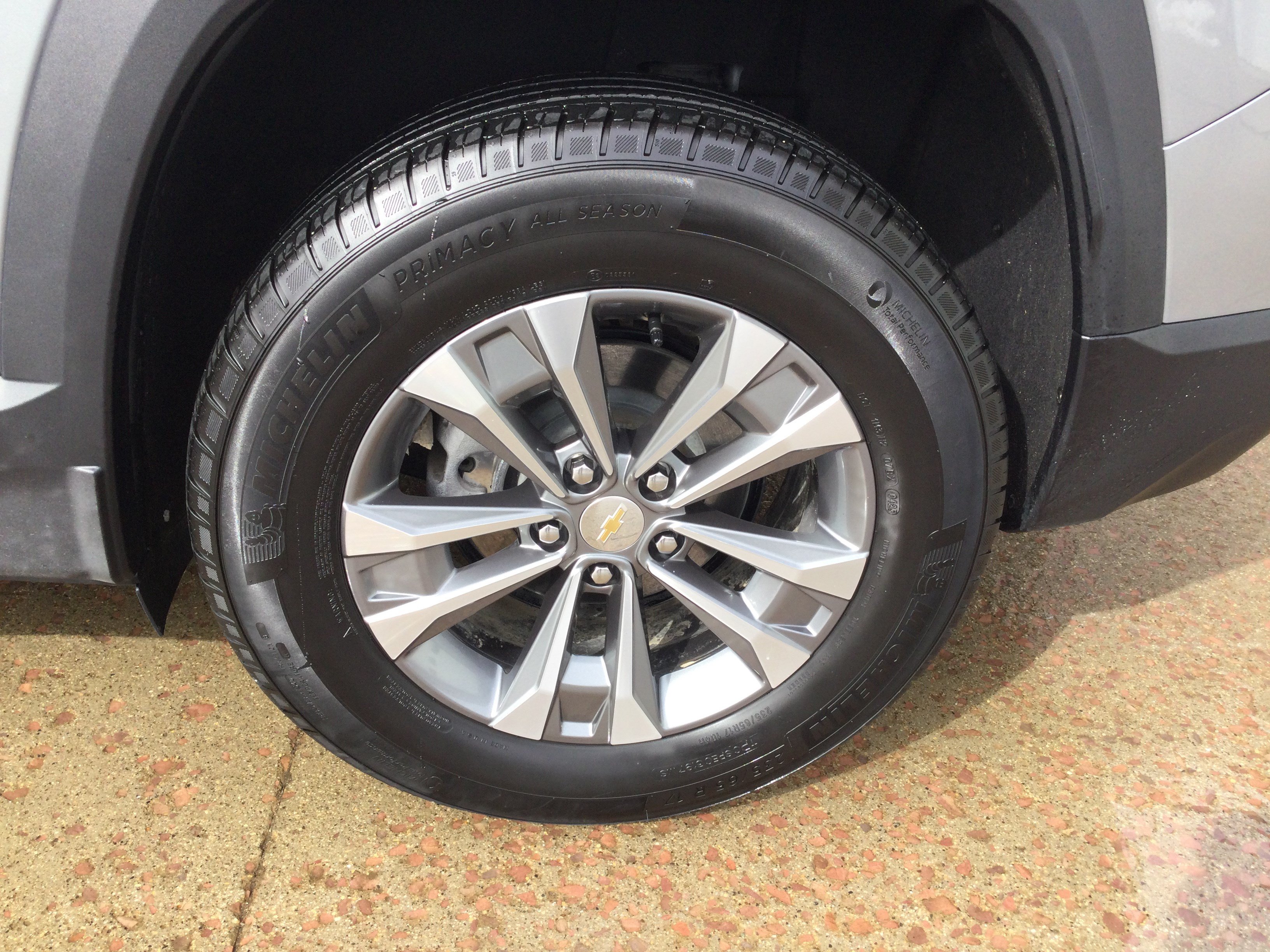 Used 2025 Chevrolet Equinox LT w/ Safety and Technology Package AWD/4WD image 5
