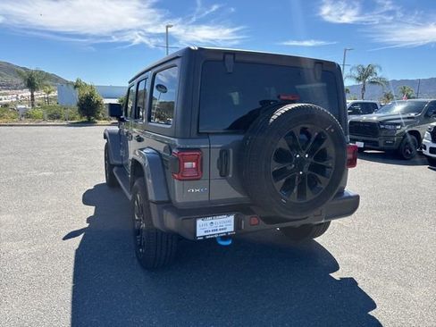 Used 2023 Jeep Wrangler Unlimited Sahara w/ Cold Weather Group image 9