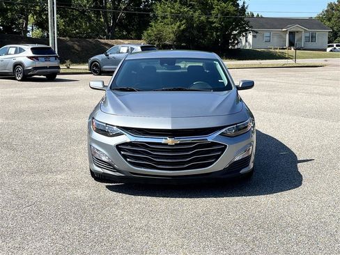 Used 2024 Chevrolet Malibu LT FWD image 2