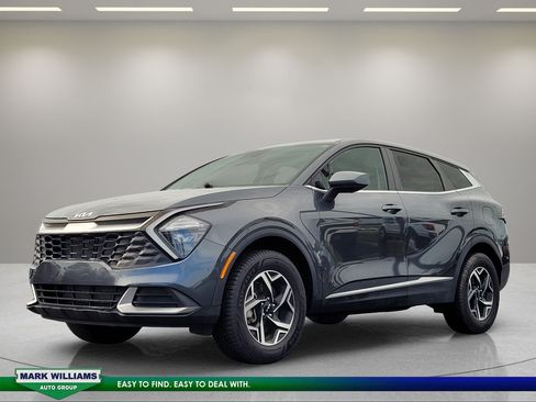 Used 2023 Kia Sportage LX AWD/4WD image 8