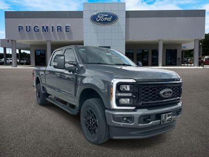 New 2026 Ford F350 Lariat w/ Black Appearance Package