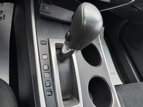 Used 2015 Nissan Altima 2.5 SV w/ Convenience Package image 7