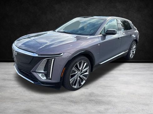 Used 2024 Cadillac Lyriq Luxury AWD/4WD image 10