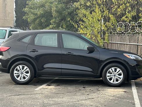 Used 2022 Ford Escape S image 7