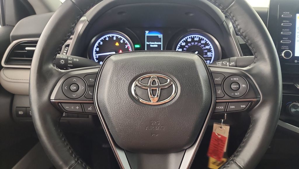 Used 2024 Toyota Camry SE FWD image 12