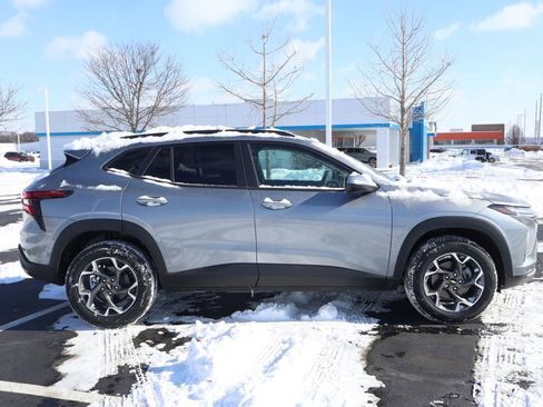 New 2026 Chevrolet Trax LT w/ Driver Confidence Package image 9