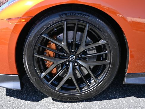 Used 2017 Nissan GT-R Premium AWD/4WD image 81