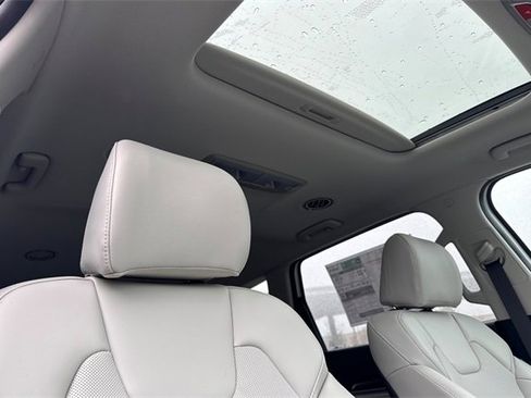 New 2025 Kia Telluride S image 20