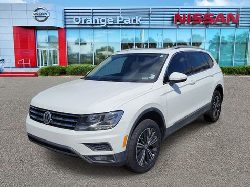 Used 2018 Volkswagen Tiguan SEL image 4