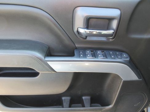 Used 2019 Chevrolet Silverado 2500 LT w/ LT Convenience Package image 25