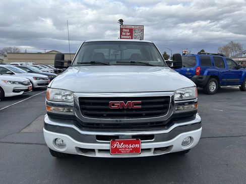 Used 2007 GMC Sierra 2500 SLT w/ Heavy-Duty Power Package image 2