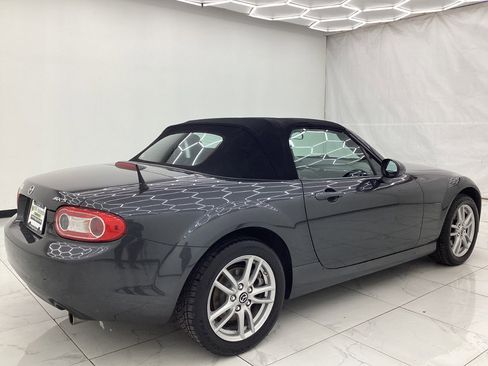 Used 2015 MAZDA MX-5 Miata Sport image 12