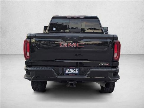 Used 2022 GMC Sierra 2500 AT4 w/ AT4 Premium Plus Package image 7