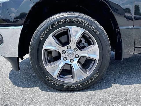 Used 2023 RAM 1500 Laramie AWD/4WD image 7