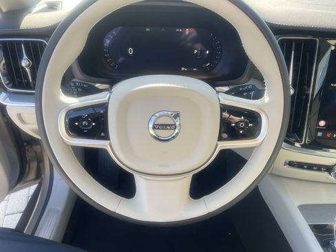 New 2026 Volvo V60 B5 Cross Country Ultra w/ Protection Package Premier image 18