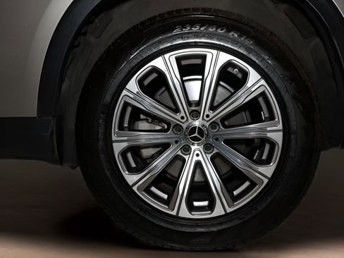 Used 2023 Mercedes-Benz GLC 300 image 35