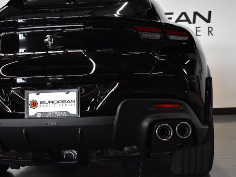 Used 2025 Ferrari Purosangue image 40