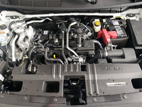 New 2026 Nissan Kicks SR w/ Cold Weather Package image 15