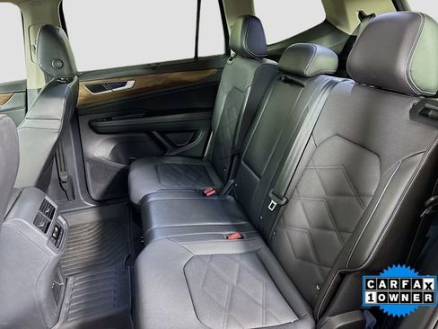 Used 2024 Volkswagen Atlas SE image 24