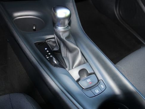 Used 2020 Toyota C-HR LE FWD image 29