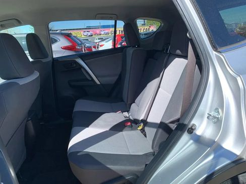 Used 2014 Toyota RAV4 LE FWD image 10