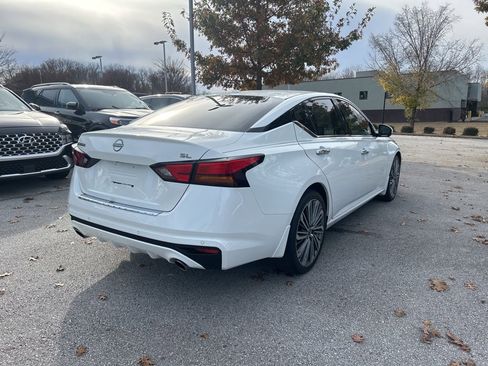Used 2023 Nissan Altima 2.5 SL image 3