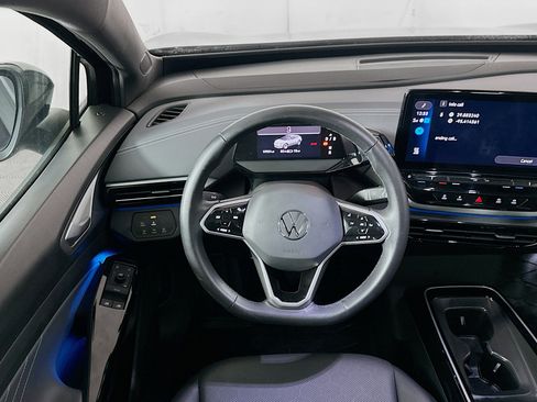 Used 2023 Volkswagen ID.4 Pro S Plus image 17