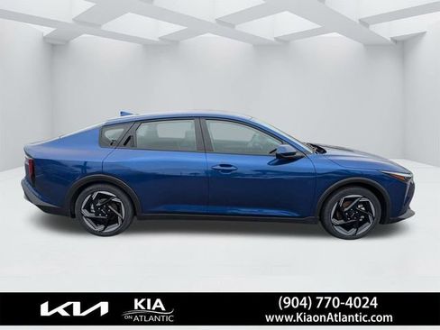 New 2025 Kia K4 EX image 2