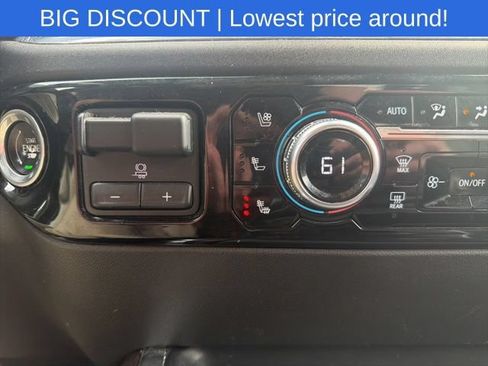 Used 2024 GMC Sierra 3500 SLT w/ SLT Convenience Package AWD/4WD image 37