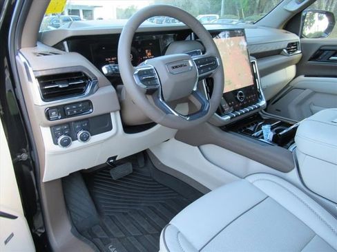 Used 2025 GMC Yukon Denali image 15