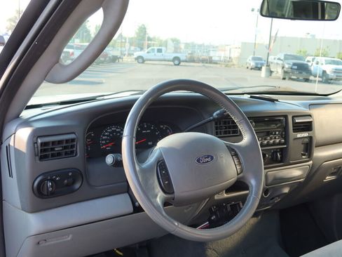 Used 2004 Ford Excursion XLT image 11