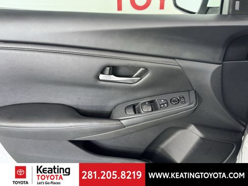 Used 2023 Nissan Sentra SV FWD image 11