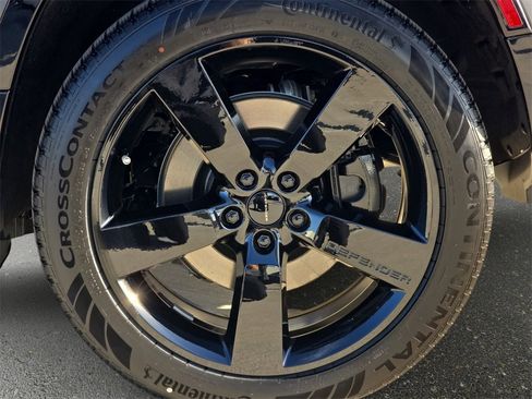 New 2026 Land Rover Defender 130 V8 image 35