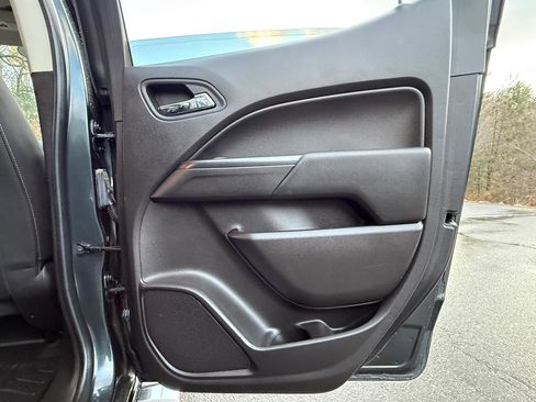 Used 2018 Chevrolet Colorado LT w/ LT Convenience Package image 27