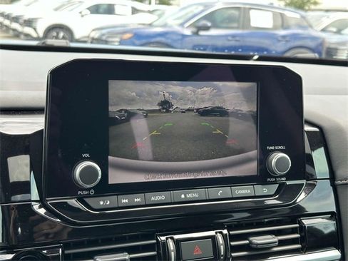 New 2025 Nissan Pathfinder SV w/ SV Premium Package image 21