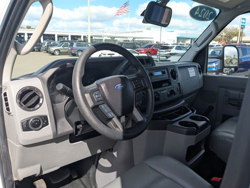 Used 2024 Ford E-350 and Econoline 350 Super Duty w/ Driver's Safety Package image 16