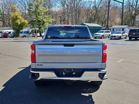 Used 2025 Chevrolet Silverado 1500 LT image 5