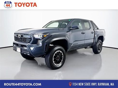 Used 2025 Toyota Tacoma TRD Off-Road AWD/4WD image 1