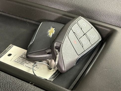 Used 2025 Chevrolet Silverado 2500 Custom w/ Custom Value Package image 47