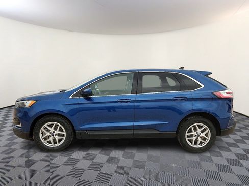 Used 2022 Ford Edge SEL image 2