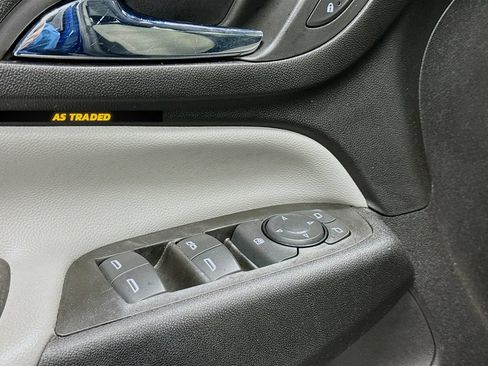 Used 2022 Chevrolet Equinox LS w/ LS Convenience Package FWD image 18