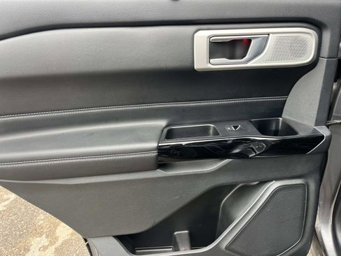 Used 2022 Ford Explorer ST w/ Equipment Group 401A image 19