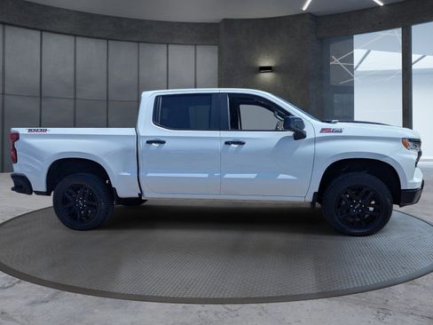 Used 2026 Chevrolet Silverado 1500 LT Trail Boss w/ Convenience Package II image 7