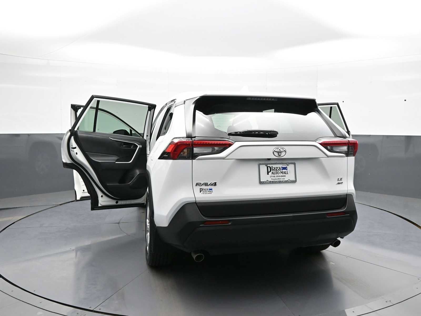 Certified 2023 Toyota RAV4 LE AWD/4WD image 46